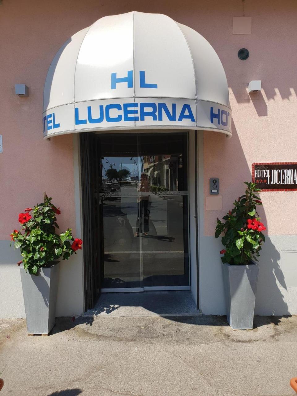 Hotel Lucerna Кастильоне-делла-Пеская Экстерьер фото